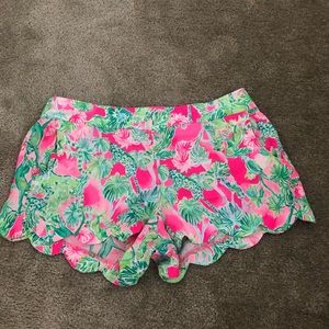 Lilly Pulitzer scalloped hem shorts